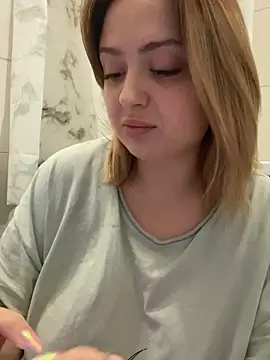 KellyMoors online show from 10-21-25, 11:33