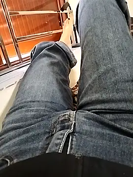 Lili 2love online show from 11-13-25, 01:48