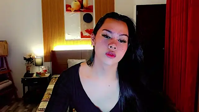 fallinLunaxX online show from 11-28-25, 03:04