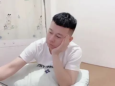 Snapshot of dachui_168 chatting on 10-14-25, 04:19 dachui 168 online show from 10-14-25, 04:19