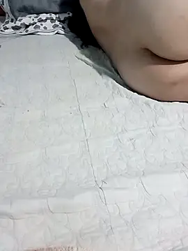 tulip-bae online show from 10-07-25, 03:25