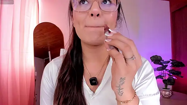 Snapshot of sarita_3 chatting on 03-25-26, 10:49 sarita 3 online show from 03-25-26, 10:49