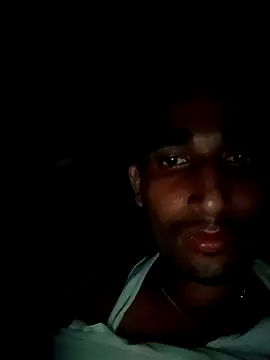 Snapshot of EmotionalOpenair55 chatting on 10-20-25, 05:13 EmotionalOpenair55 online show from 10-20-25, 05:13