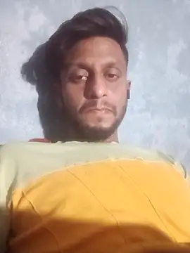 Snapshot of playboyMH1 chatting on 12-17-25, 09:15 playboyMH1 online show from 12-17-25, 09:15