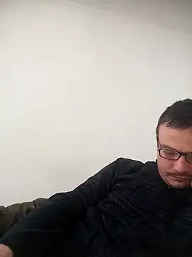 viktor1992-1-1 online show from 05-06-26, 06:08