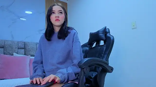 angel  kiss online show from 11-13-25, 11:31