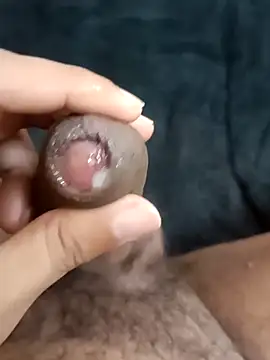 Snapshot of Elegant_Guy chatting on 11-17-25, 11:16 Elegant Guy online show from 11-17-25, 11:16