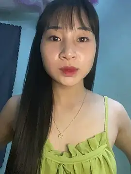 Snapshot of banlinh004 chatting on 05-13-26, 03:09 banlinh004 online show from 05-13-26, 03:09