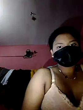 Snapshot of babbydoll-03 chatting on 07-05-26, 03:19 babbydoll-03 online show from 07-05-26, 03:19