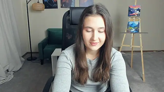 Snapshot of VitaAshe chatting on 10-13-25, 02:39 VitaAshe online show from 10-13-25, 02:39