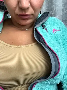 Snapshot of Daiana_Andra chatting on 10-03-25, 08:44 Daiana Andra online show from 10-03-25, 08:44