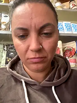 Snapshot of Daiana_Andra chatting on 10-05-25, 10:02 Daiana Andra online show from 10-05-25, 10:02