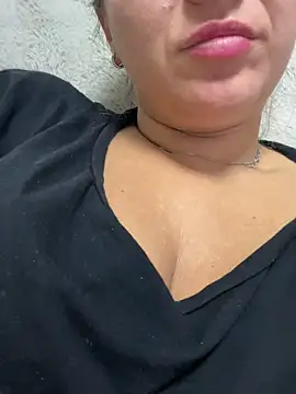 Snapshot of Daiana_Andra chatting on 10-18-25, 10:21 Daiana Andra online show from 10-18-25, 10:21