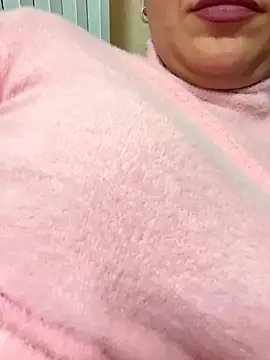 Snapshot of Daiana_Andra chatting on 10-20-25, 08:09 Daiana Andra online show from 10-20-25, 08:09