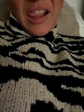 Snapshot of Daiana_Andra chatting on 10-22-25, 07:35 Daiana Andra online show from 10-22-25, 07:35