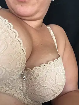 Snapshot of Daiana_Andra chatting on 11-09-25, 01:42 Daiana Andra online show from 11-09-25, 01:42