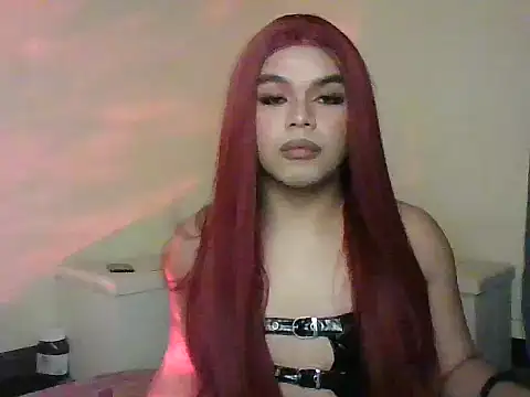 Snapshot of TarahFox chatting on 10-03-25, 06:05 TarahFox online show from 10-03-25, 06:05