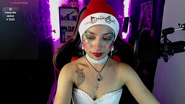 Snapshot of lunarichy22 chatting on 12-17-25, 11:22 lunarichy22 online show from 12-17-25, 11:22