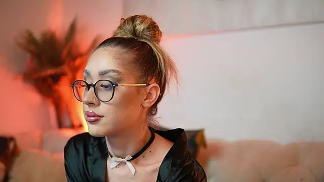 AileenKiss online show from 12-19-25, 09:33