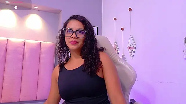 CamilaLevy online show from 11-06-25, 12:06