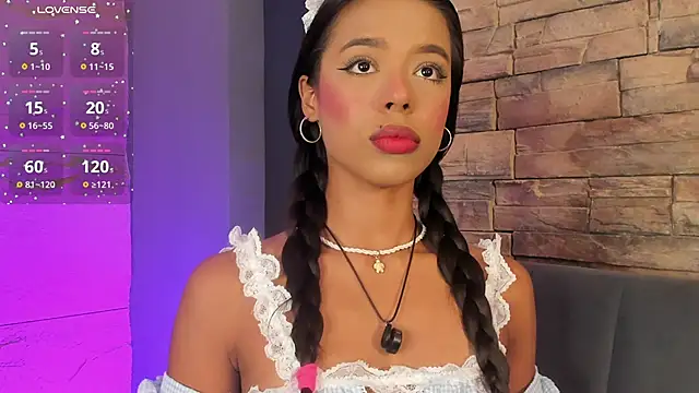 naomi hill1 online show from 12-01-25, 10:15