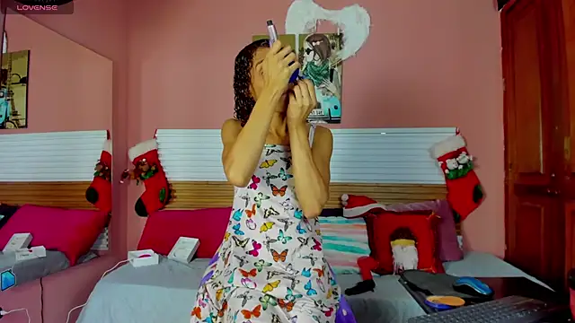 Tiffannydoll99 online show from 11-28-25, 01:47