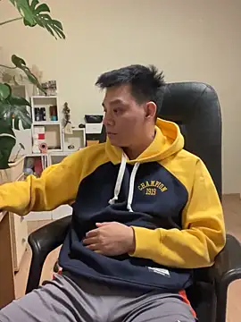 Snapshot of latava chatting on 10-27-25, 06:01 latava online show from 10-27-25, 06:01