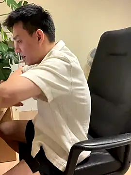 Snapshot of latava chatting on 11-05-25, 03:34 latava online show from 11-05-25, 03:34