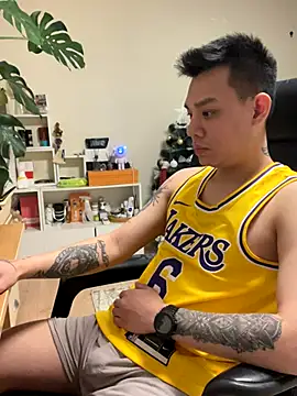 Snapshot of latava chatting on 11-22-25, 04:28 latava online show from 11-22-25, 04:28