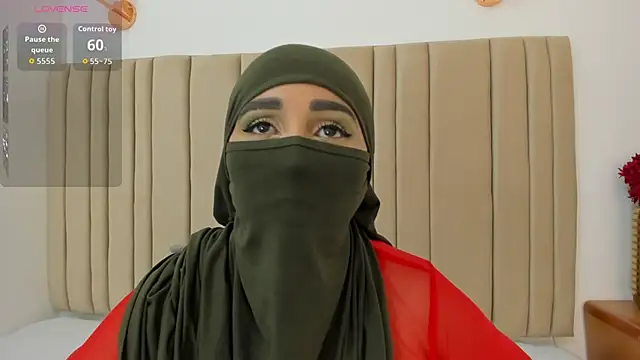  alishaa c online show from 10-19-25, 03:40