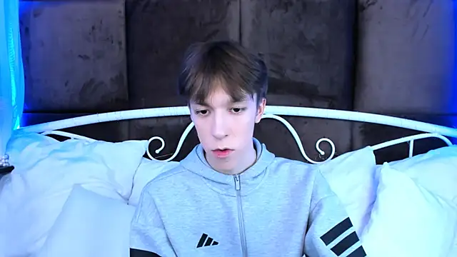 MarkBranston online show from 11-15-25, 02:46