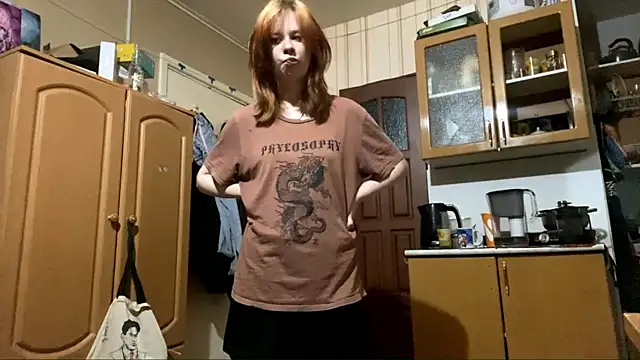 AnitaVanruiten online show from 10-21-25, 04:13