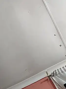 Snapshot of BlackBerry_06 chatting on 12-14-25, 09:36 BlackBerry 06 online show from 12-14-25, 09:36