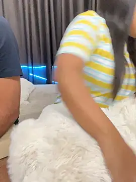 vickyandtania online show from 02-21-26, 05:14