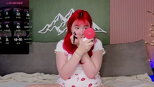 Klee Love online show from 10-05-25, 04:22