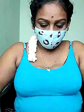 Snapshot of tamil_Monisha chatting on 10-15-25, 05:40 tamil Monisha online show from 10-15-25, 05:40