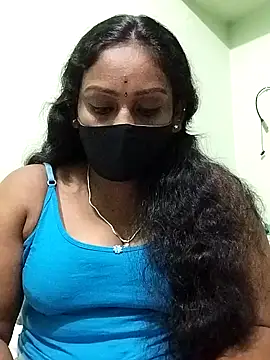 Snapshot of tamil_Monisha chatting on 10-23-25, 05:01 tamil Monisha online show from 10-23-25, 05:01