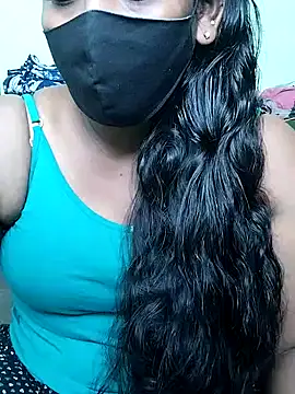 Snapshot of tamil_Monisha chatting on 10-31-25, 08:59 tamil Monisha online show from 10-31-25, 08:59