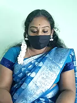 Snapshot of tamil_Monisha chatting on 11-04-25, 05:12 tamil Monisha online show from 11-04-25, 05:12