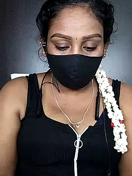 Snapshot of tamil_Monisha chatting on 11-19-25, 05:24 tamil Monisha online show from 11-19-25, 05:24