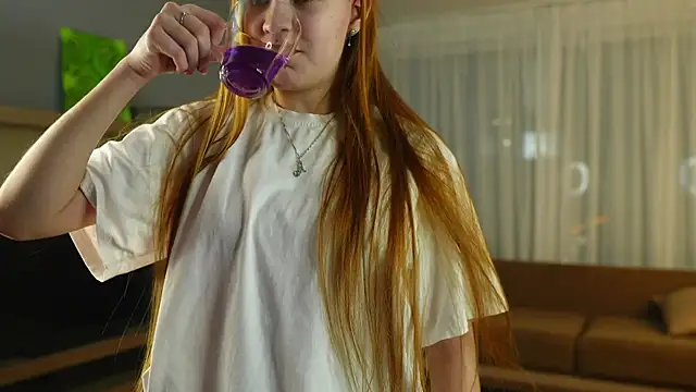 MarindaRuud online show from 11-24-25, 12:16