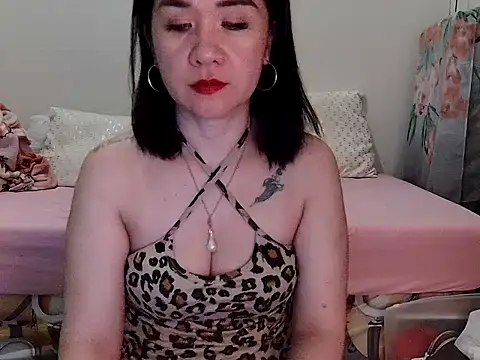 KissHott online show from 03-31-26, 02:39