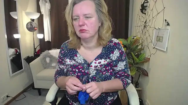 Snapshot of VestaWoody chatting on 11-01-25, 06:59 VestaWoody online show from 11-01-25, 06:59