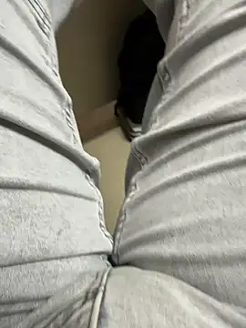 Snapshot of kartik_12098 chatting on 10-05-25, 02:37 kartik 12098 online show from 10-05-25, 02:37