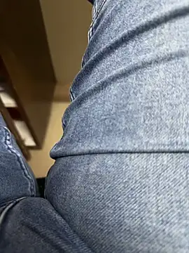 Snapshot of kartik_12098 chatting on 10-08-25, 08:45 kartik 12098 online show from 10-08-25, 08:45