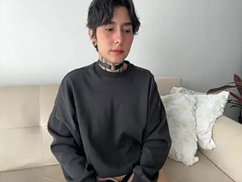 DaisyEmily online show from 04-17-26, 03:26