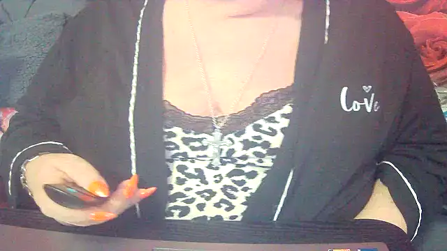 Playful MILF Demi online show from 03-26-26, 09:31