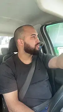 Snapshot of mayday2025m chatting on 11-28-25, 12:41 mayday2025m online show from 11-28-25, 12:41