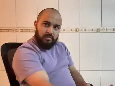 Snapshot of mayday2025m chatting on 12-04-25, 02:10 mayday2025m online show from 12-04-25, 02:10