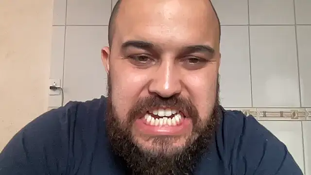 Snapshot of mayday2025m chatting on 12-05-25, 03:09 mayday2025m online show from 12-05-25, 03:09